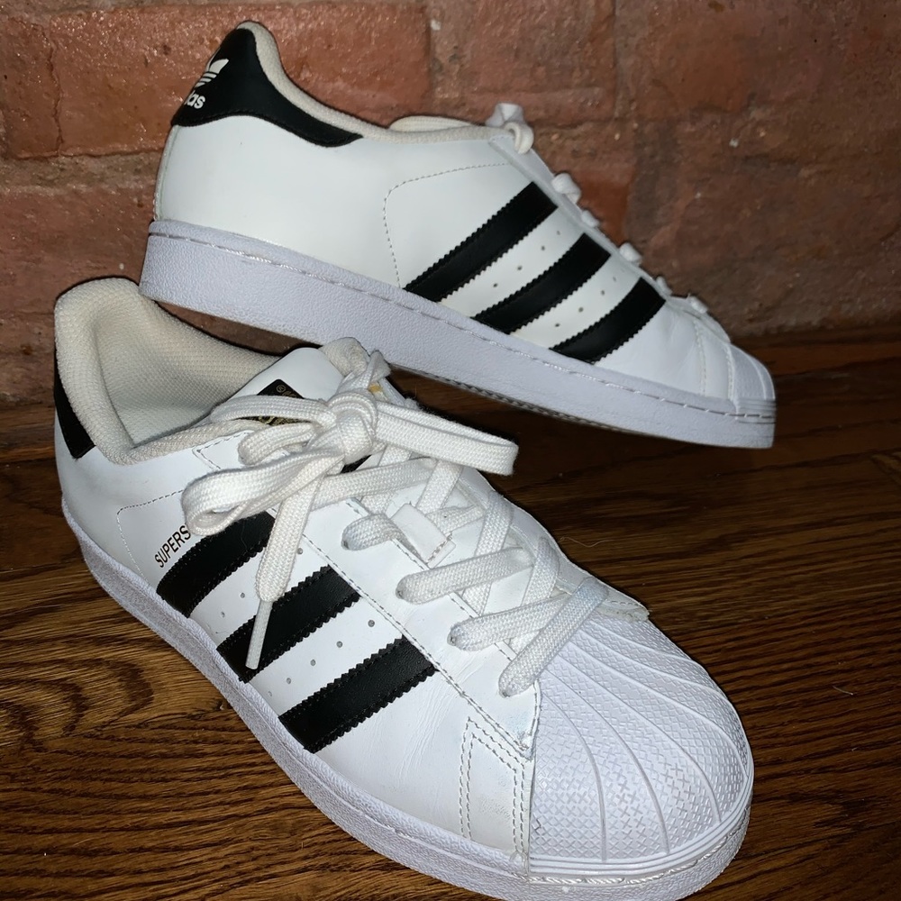 ADIDAS SUPERSTAR SHOES